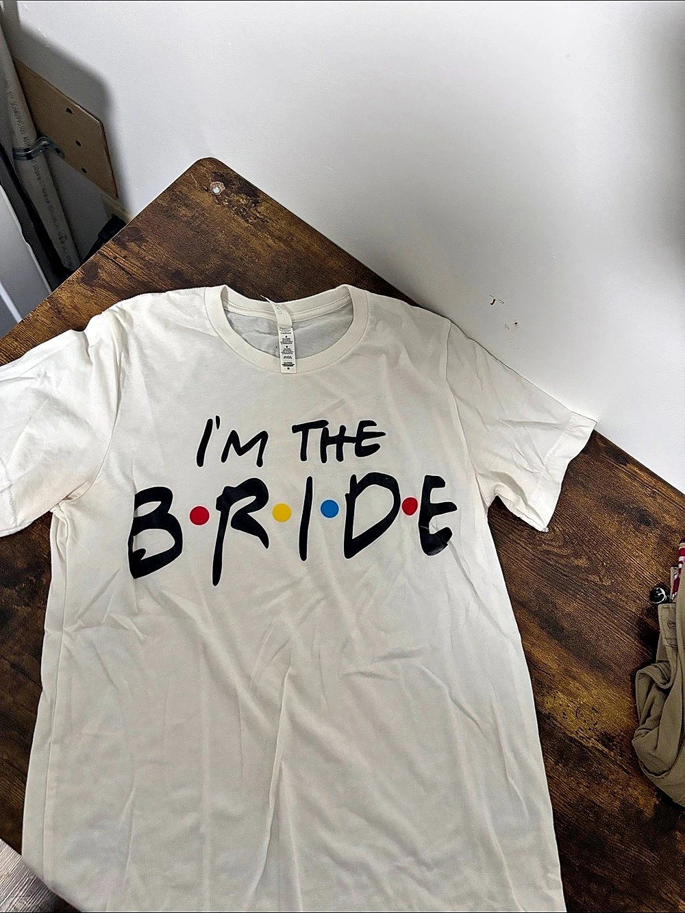 Canvas Graphic Tee in White Size Medium